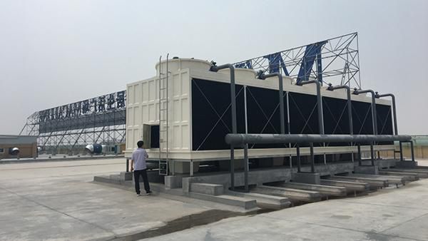 Chiller de agua y torre de refrigeración en Red Star Macalline, Binzhou, China