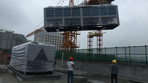 Unidad de refrigeración por agua en la Universidad Técnica Vocacional de Tangshan